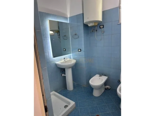 Durres, shitet apartament 1+1+Aneks+Ballkon Kati 8, 65 m² 85.000 € (Prane Kazazit)