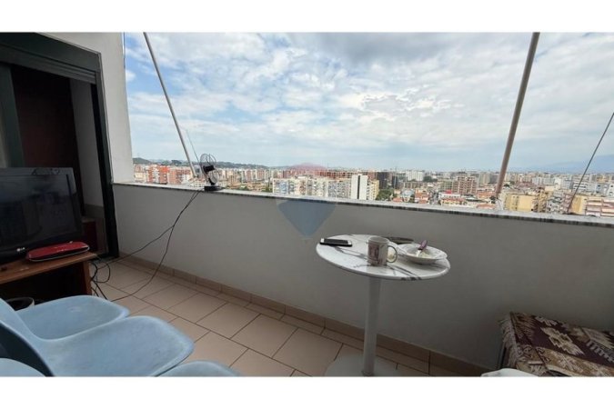 Tirane, shitet apartament 1+1 Kati 5, 74 m² 146.000 € (Rruga Kavajes! 146,000 €)
