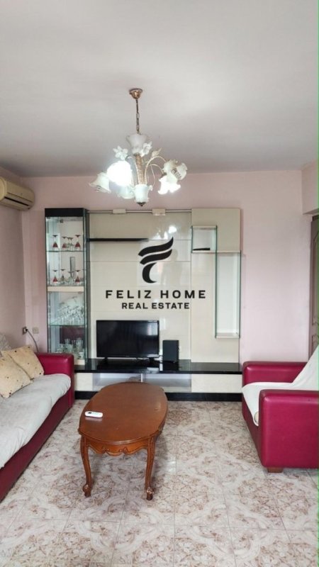 Tirane, jepet me qera apartament 2+1 Kati 4, 80 m² 430 € (BULEVARDI RI)
