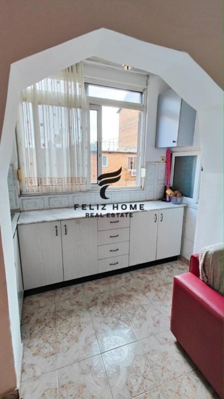 Tirane, jepet me qera apartament 2+1 Kati 4, 80 m² 430 € (BULEVARDI RI)