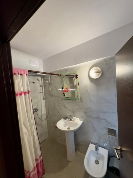 Tirane, jepet me qera apartament 2+1+Ballkon Kati 2, 140 m² 450 € (Tek rruga Sali Nivica – Tregu Elektrik, 4251390)