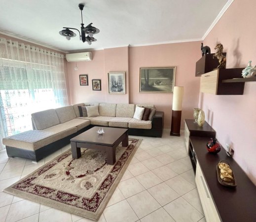 Me Qera : 2+1 📍Ish Fusha Aviacionit (Buze Rruge) - 560€ - Sp.100m² - Kt.8