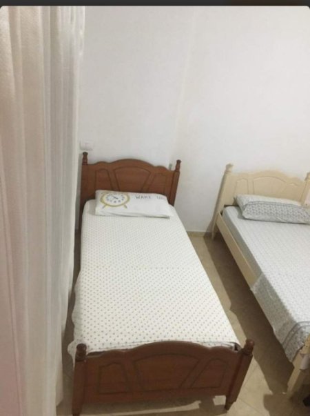 Vlore, jepet me qera garsonier 1+1 Kati 3, 43 m² 31 € (Ne fillim Lungomares)