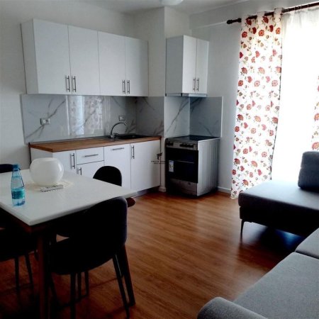 Tirane, shitet apartament 1+1 Kati 3, 56 m² 110.000 € (PRANE XHAMISE)