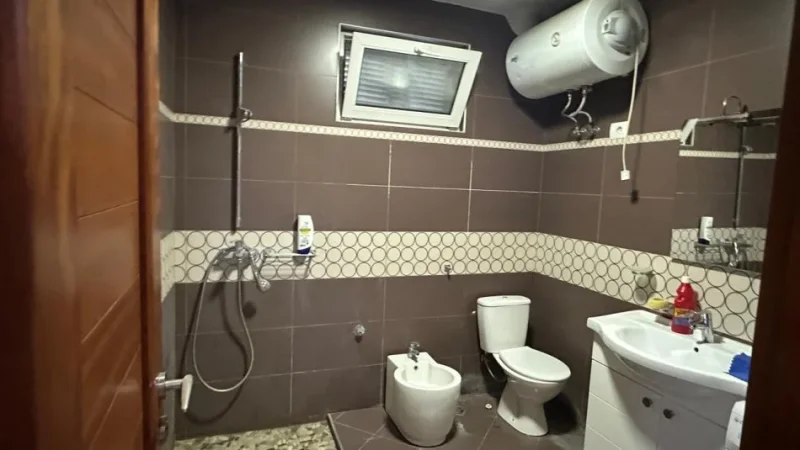 Tirane, jap me qera Vile 3 Katshe , 1.000 € 