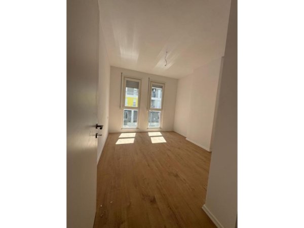Tirane, shitet apartament 1+1 Kati 1, 52 m² 63.000 € 