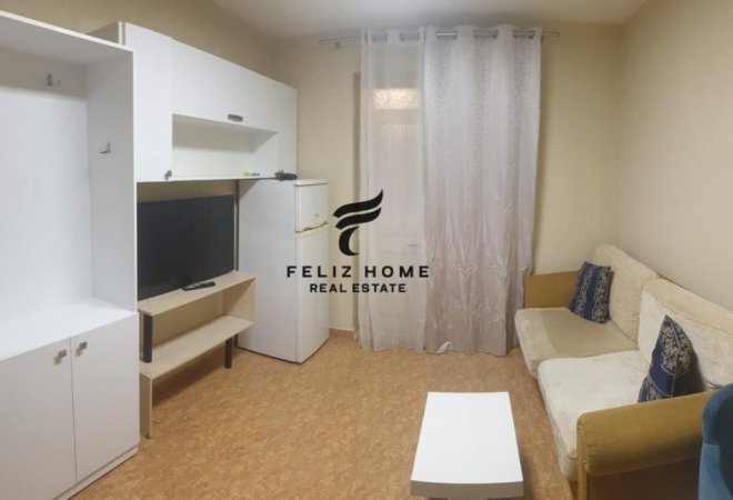 Tirane, jepet me qera apartament 1+1 Kati 2, 50 m² 450 € (MINE PEZA)