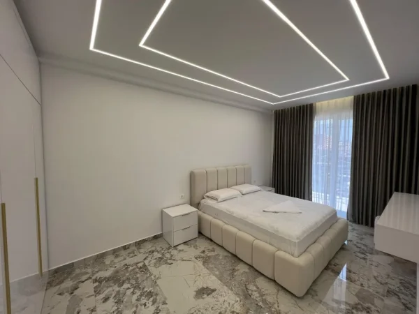 Tirane, jepet me qera apartament 1+1 Kati 5, 70 m² 500 € 