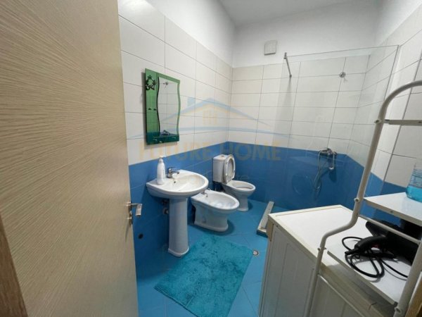 Tirane, jepet me qera apartament 1+1 Kati 5, 67 m² 600 € (Rruga Teodor Keko, Prane Marinaj Hotel)