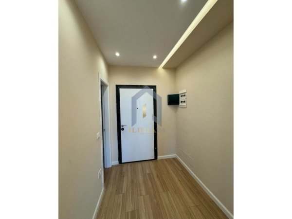 Tirane, shes apartament 2+1+Ballkon Kati 3, 90 m² 165.000 € 