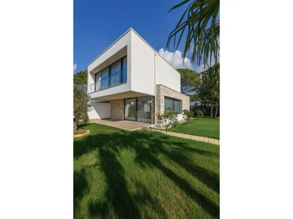 Gjiri Lalezit | Hamallaj, shitet Vile Kati 0, 220 m² 1.100.000 € (San Pietro)