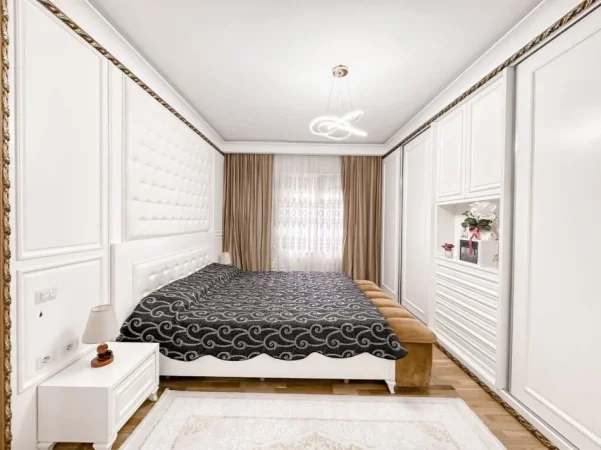 Tirane, shitet apartament 3+1+Aneks+Ballkon Kati 4, 123 m² 250.000 € 