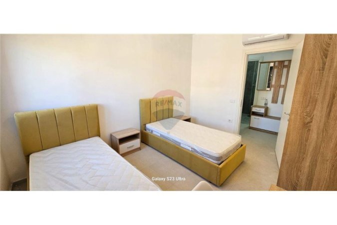 Tirane, jepet me qera apartament 2+1 , 104 m² 650 € (ish fusha e aviacionit)