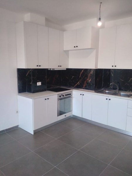 Tirane, shes apartament 1+1+Ballkon Kati 6, 61 m² 77.500 € (Univers City QTU)