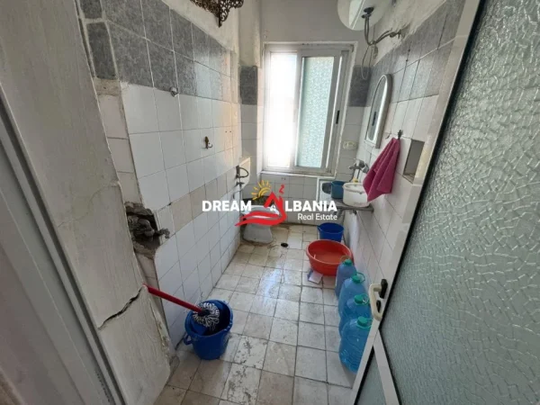 Tirane, shitet apartament 2+1 Kati 4, 73 m² 155.000 € (Rruga Durresit, prane BK Mulliri Vjeter)