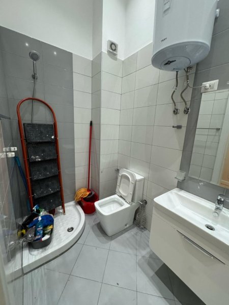 Tirane, jepet me qera apartament 2+1 Kati 3, 117 m² 1.200 € 