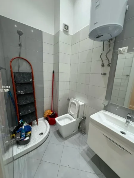 Tirane, jepet me qera apartament 2+1 Kati 3, 117 m² 1.200 € 