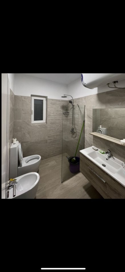 Tirane, jepet me qera apartament 2+1 Kati 3, 110 m² 440 € (SAUK)
