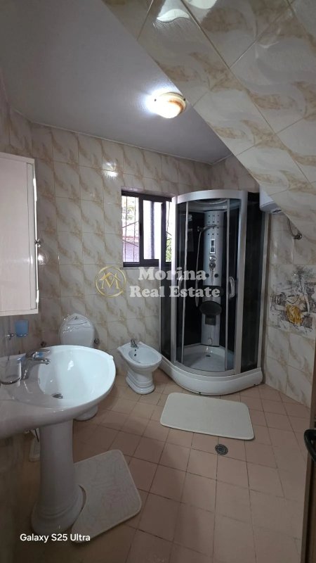 Tirane, jepet me qera apartament 1+1+Aneks Kati 1, 70 m² 450 € (5 Maji)