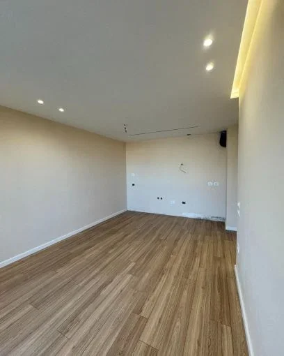 Tirane, shitet apartament 2+1 Kati 3, 90 m² 165.000 € (rruga e kavajes)