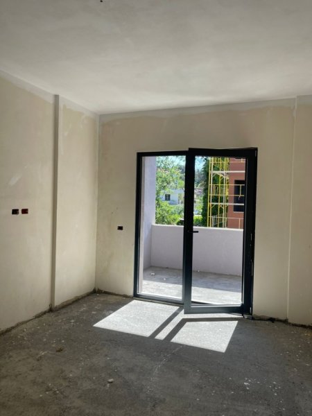 Tirane, shitet apartament 2+1 Kati 1, 128 m² 218.000 € 