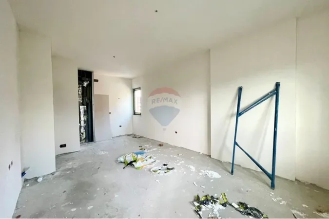 Tirane, shitet apartament 1+1+Ballkon , 71 m² 185.000 € 