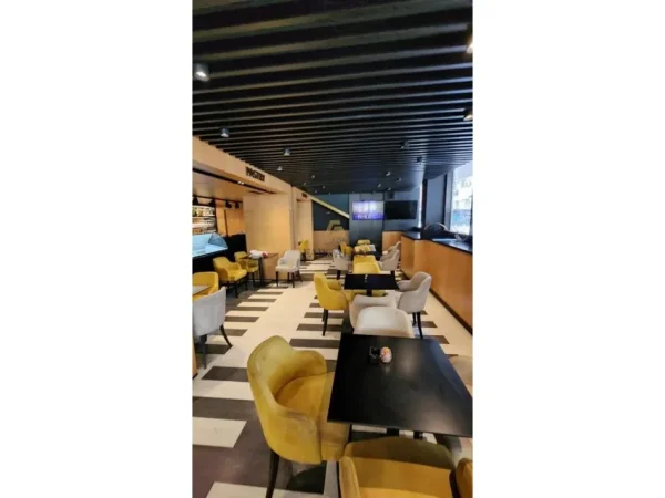 Tirane, jepet me qera ambjent biznesi , 110 m² 1.500 € (Shallvaret)