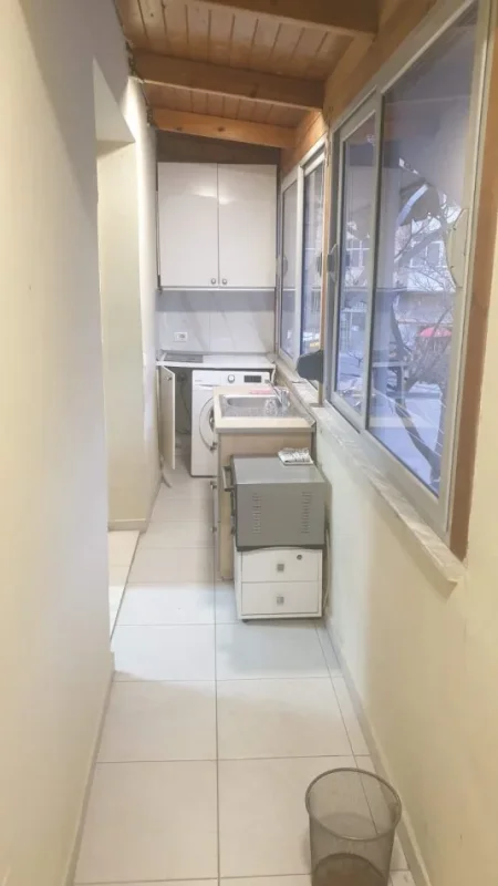 Tirane, jepet me qera apartament 1+1 Kati 2, 50 m² 450 € (Mine Peza)