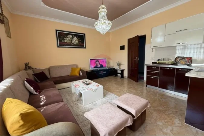 Tirane, shitet apartament 1+1+Ballkon , 84 m² 120.500 € 