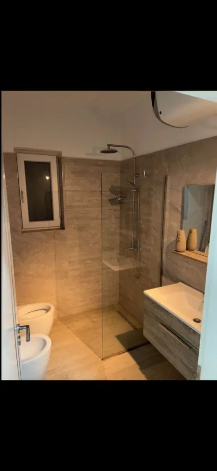 Tirane, jap me qera apartament 2+1 Kati 3, 100 m² 430 € (SAUK)