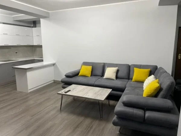 Tirane, jepet me qera apartament 2+1+Aneks+Ballkon Kati 6, 120 m² 1.500 € (sheshi willson)