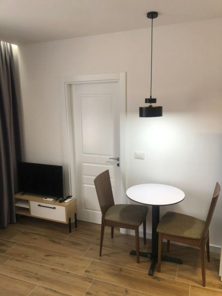 Tirane, shitet apartament 1+1 Kati 5, 92 m² 240.000 € 