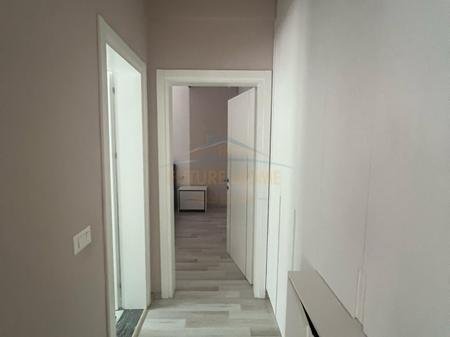 Tirane, jepet me qera apartament 1+1+Ballkon Kati 2, 60 m² 600 € 