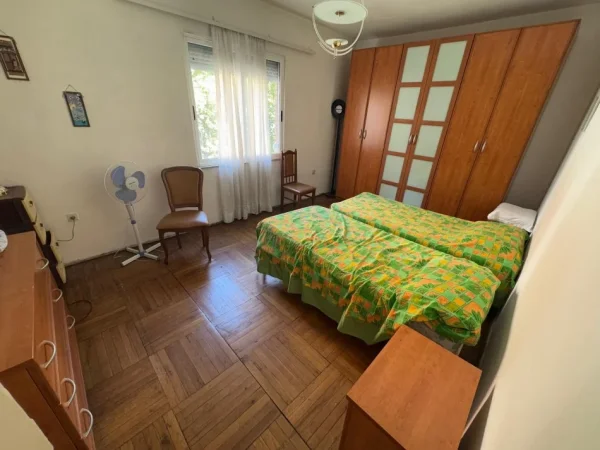 Tirane, shitet apartament 3+1+Aneks+Ballkon Kati 3, 115 m² 270.000 € (Myslym shyri)