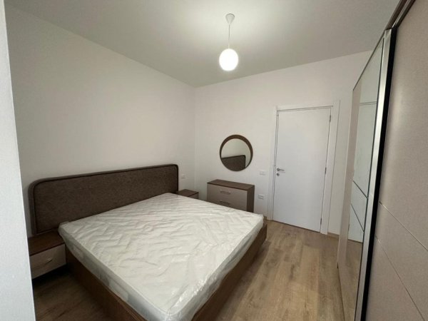 Tirane, jepet me qera apartament 1+1+Ballkon Kati 4, 70 m² 550 € (farmacia 10)