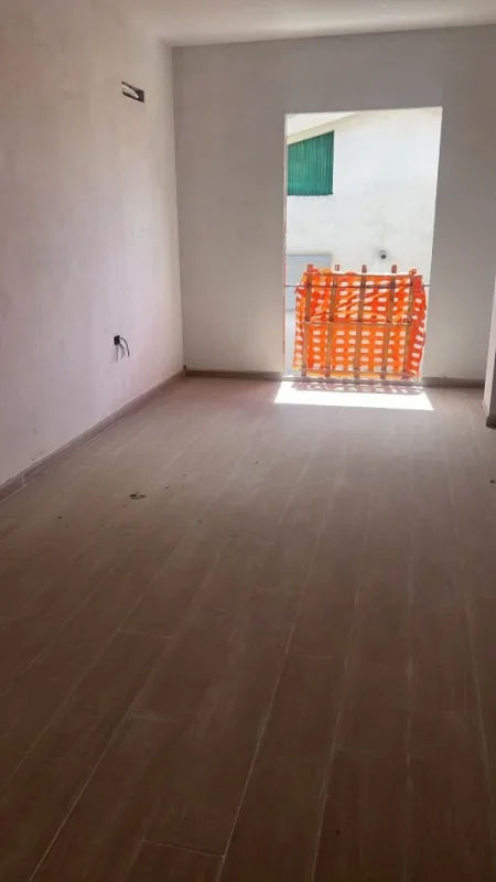 Tirane, shitet apartament 1+1+Ballkon Kati 1, 73 m² 139.500 € (JORDAN MISJA)
