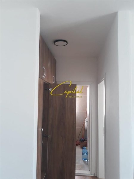 Tirane, shitet apartament 1+1 Kati 3, 57 m² 110.000 € (SELITE)