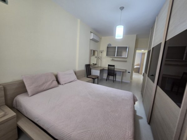 Tirane, jepet me qera apartament 2+1 Kati 5, 99 m² 1.200 € (Komuna e Parisit)