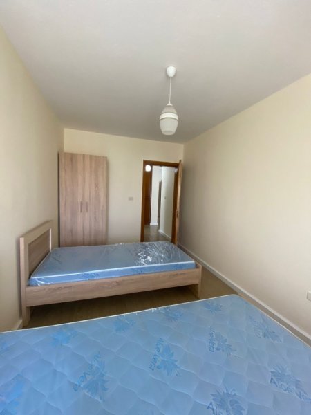 Tirane, jepet me qera apartament 2+1+Ballkon Kati 7, 100 m² 550 € (rruga dritan hoxha)