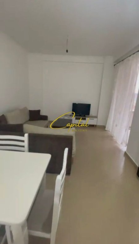 Tirane, jepet me qera apartament 2+1 Kati 5, 90 m² 470 € (SELITE)