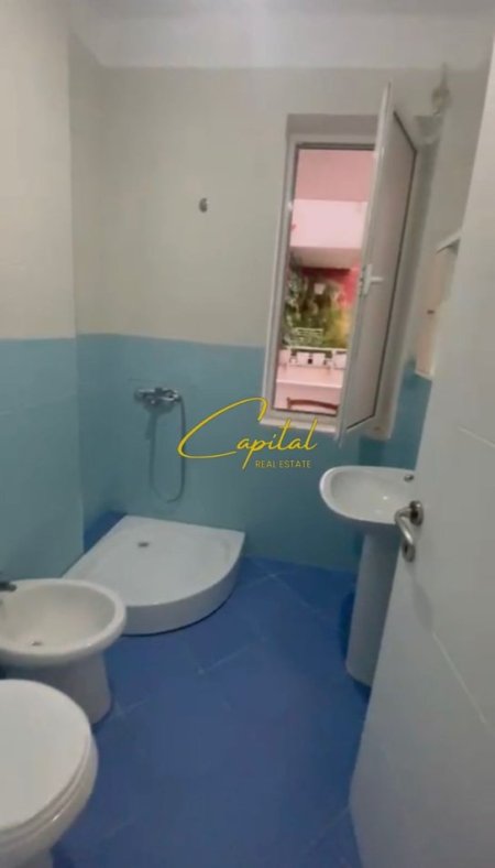 Tirane, jepet me qera apartament 2+1 Kati 5, 90 m² 470 € (SELITE)