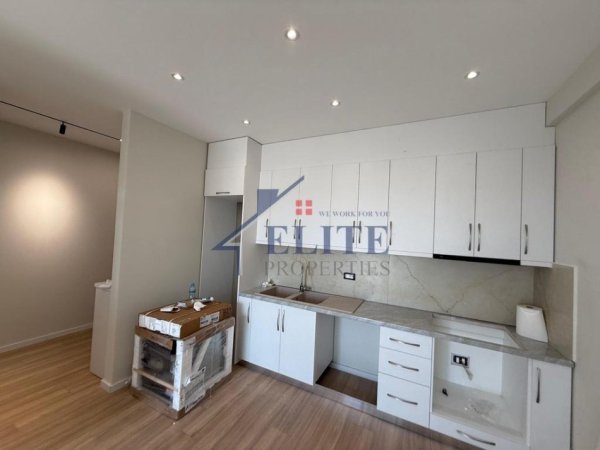 Tirane, jepet me qera apartament 1+1+Ballkon Kati 4, 70 m² 600 € (Ish Fusha e Aviacionit)