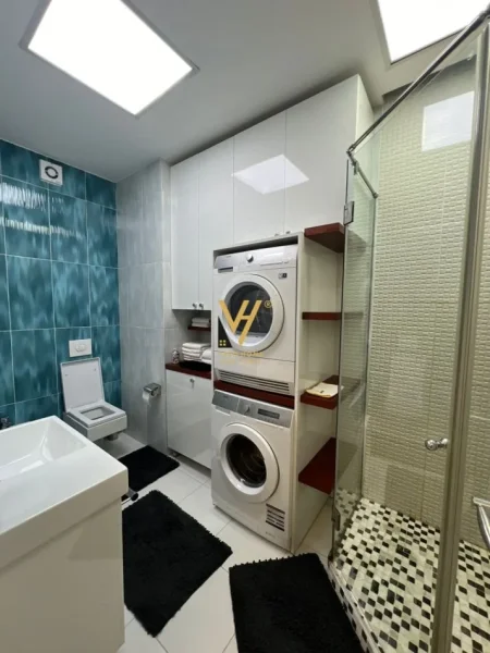 Tirane, shitet apartament 2+1+Ballkon Kati 19, 95 m² 455.000 € (AMBASADOR 3)