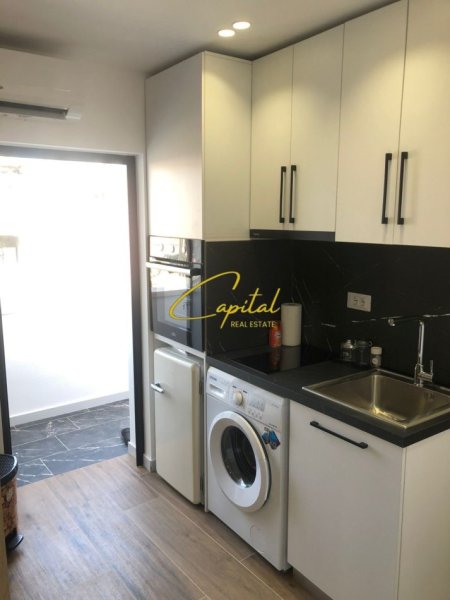 Tirane, shitet apartament 3+1 Kati 5, 92 m² 240.000 € (PAZARI I RI)