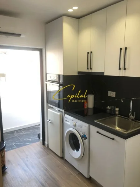 Tirane, shitet apartament 3+1 Kati 5, 92 m² 240.000 € (PAZARI I RI)