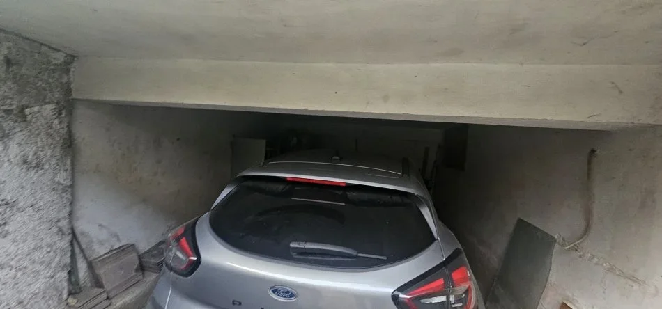 Durres, jepet me qera apartament 3+1 Kati 4, 152 m² 180.000 € (MARKATA FRUTA PERIME)