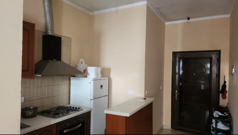 Tirane, shes apartament 2+1+BLK, me Çertifikate pronesie Kati 5, 87 m² 89000 Euro (prane Karburant Selita)