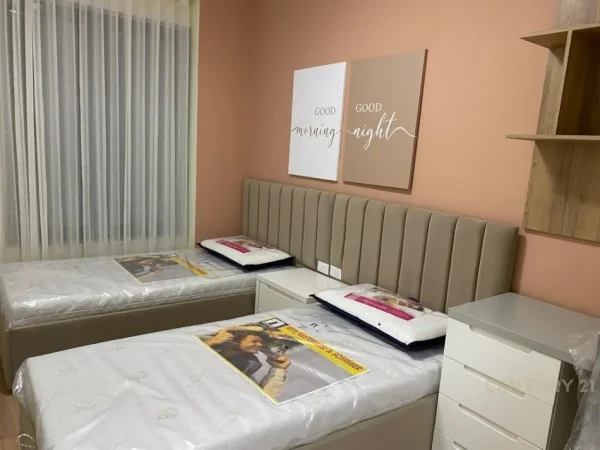 Shqiperi, jepet me qera apartament 2+1 Kati 3, 94 m² 700 € 