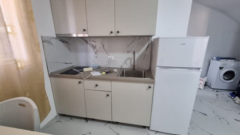 Jepet me Qera Garsoniere Fringo e Re ne Don Bosko per 2 Persona , 350 €  (DON BOSKO)