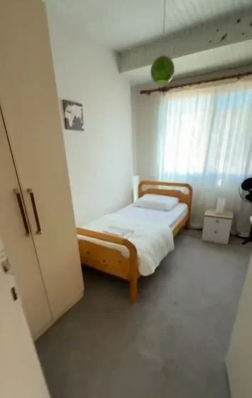 Tirane, jepet me qera apartament 2+1 Kati 2, 60 m² 600 € (Rruga e Kavajës)